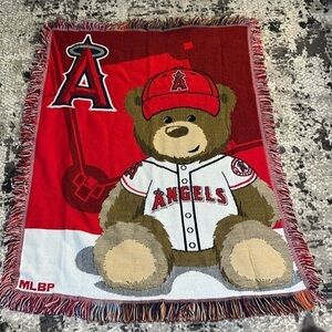 MLB Angels Field Bear Baby Throw blanket excellent condition